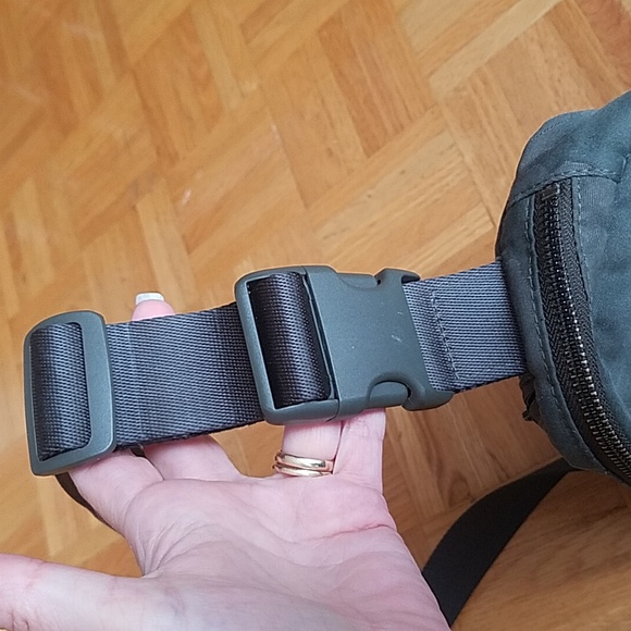 Lululemon OG everywhere belt bag fanny pack camo crossbody - Picture 4 of 14